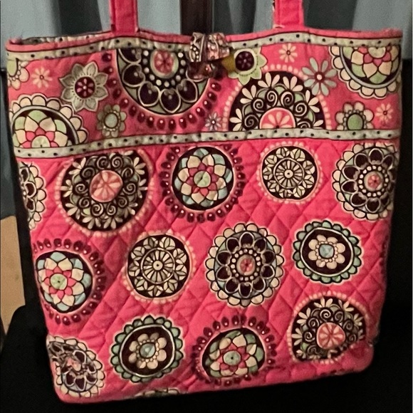 Vera Bradley Handbags - Vera Bradley Cupcakes Pink Tote Retired